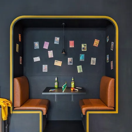 Moxy Frankfurt Airport Hotel