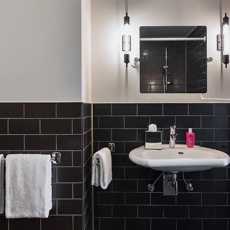 Moxy Frankfurt Airport 4* 켈스테르바흐