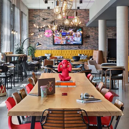 호텔 Moxy Frankfurt Airport 켈스테르바흐