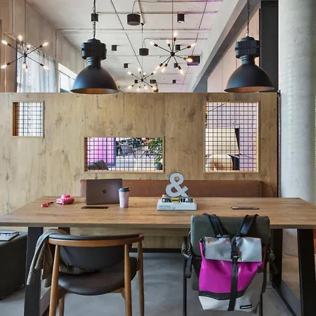 Moxy Frankfurt Airport Kelsterbach