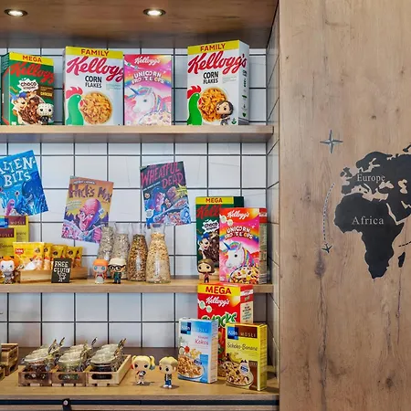 Moxy Frankfurt Airport كلسترباخ