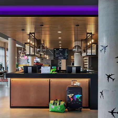 Moxy Frankfurt Airport 켈스테르바흐