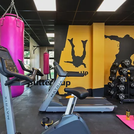 فندق Moxy Frankfurt Airport 3*