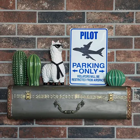 Moxy Frankfurt Airport فندق كلسترباخ