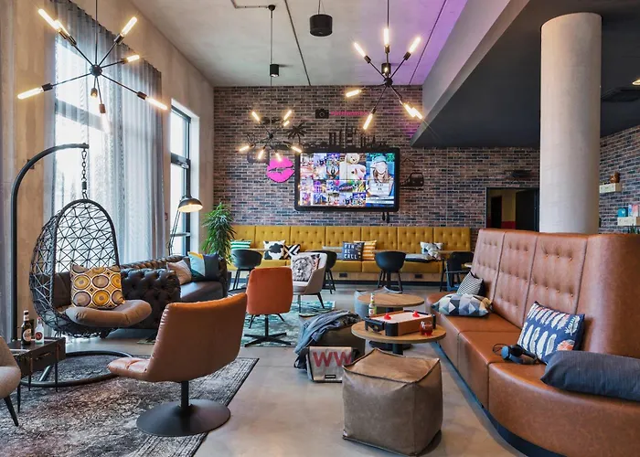 Moxy Frankfurt Airport Hotel Kelsterbach