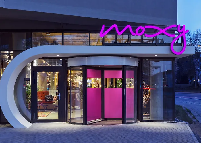 Hotel Moxy Frankfurt Airport