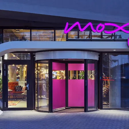 Szálloda Moxy Frankfurt Airport
